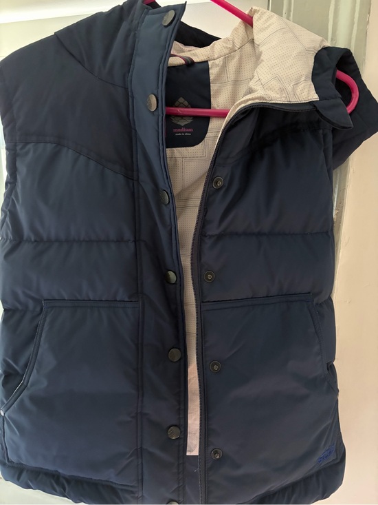 Stio Jackets & Blazers - Stio Hometown Navy Quilted Puffer Vest with Hood